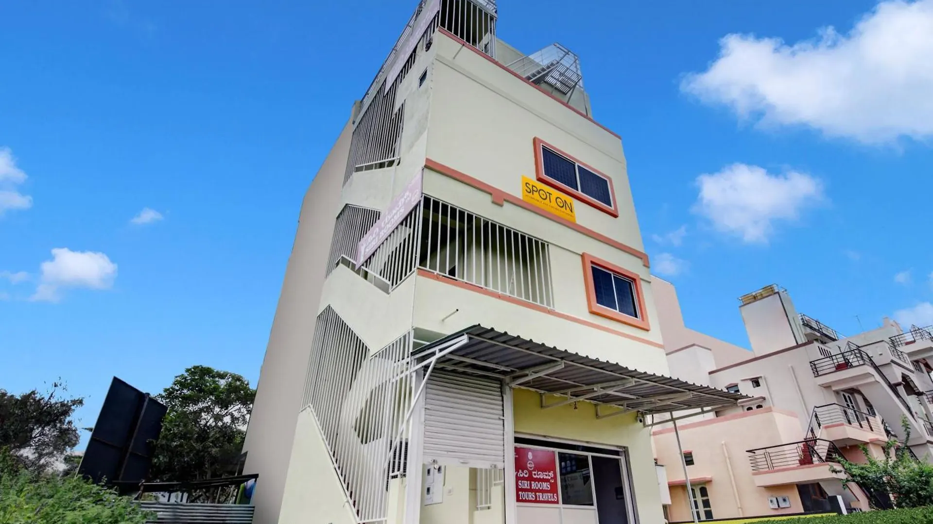 Hotel O Isiri Rooms Kalvadi 3*,  India